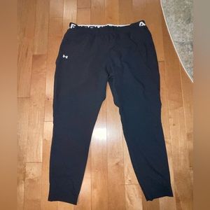 Womens Under Armour loose jogger XL like new